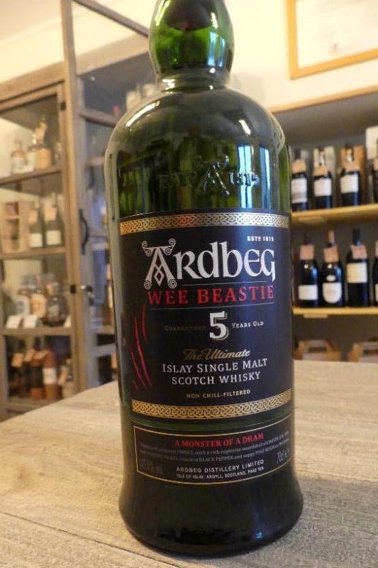 Whisky Tourbé, Islay Single Malt ,Ardbeg 5 ans   47.4°