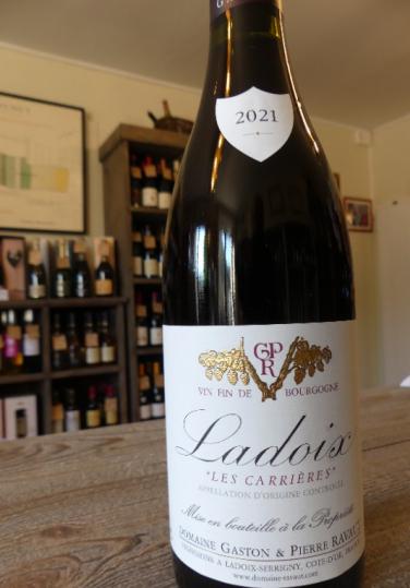 Ladoix,cote de Beaune rouge ,domaine Gaston et Pierre Ravaut 2021.